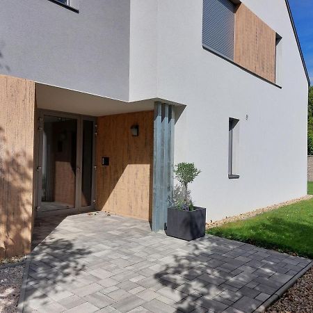 Linden Apartman 107 Glamour (Adults Only) Mosonmagyarovar Luaran gambar