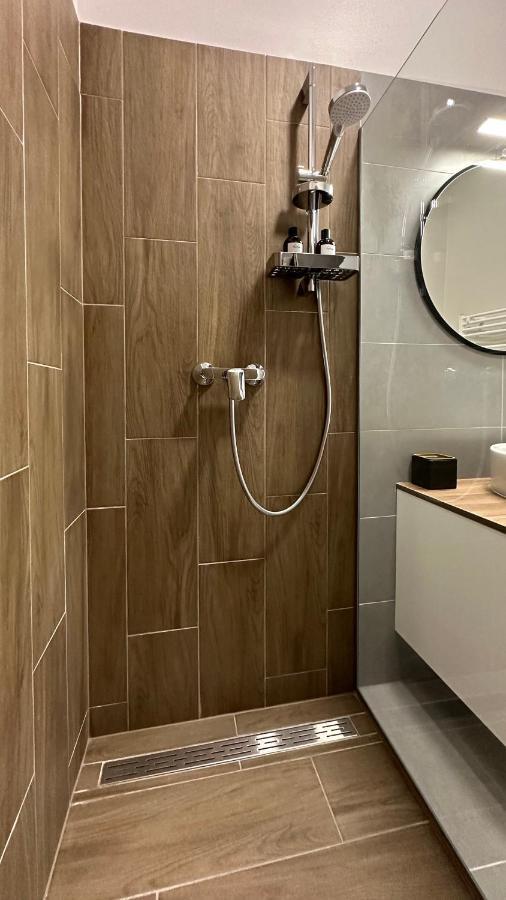 Linden Apartman 107 Glamour (Adults Only) Mosonmagyarovar Luaran gambar