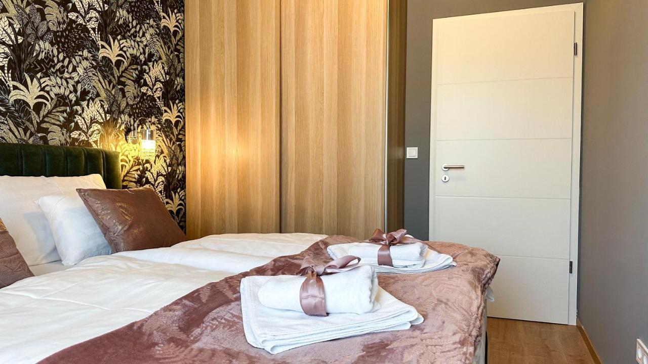 Linden Apartman 107 Glamour (Adults Only) Mosonmagyarovar Luaran gambar
