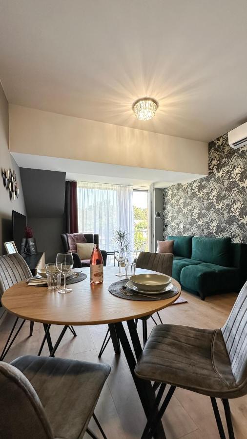 Linden Apartman 107 Glamour (Adults Only) Mosonmagyarovar Luaran gambar